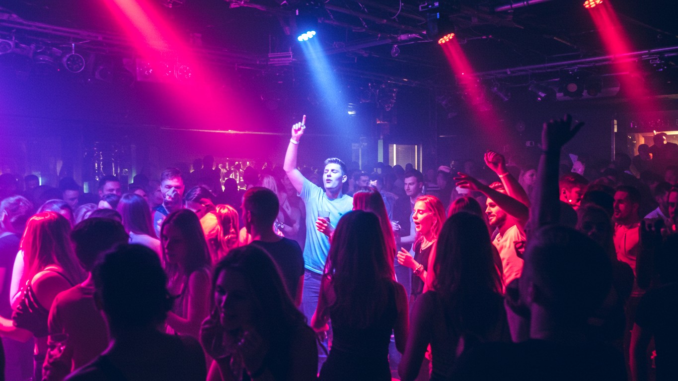 Malmö Limo Party & Club Tour - Stockholm, Gothenburg, Malmö